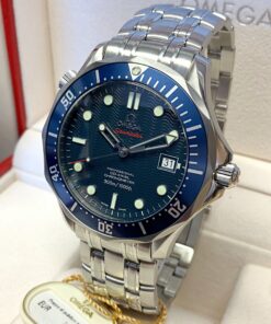 Alternative view of Omega replica Seamaster Diver 300M 2220.80.00 blue